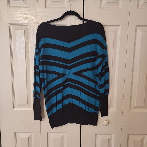 Daisy Fuentes blue/black striped long-sleeved sweater - Picture 5 of 5
